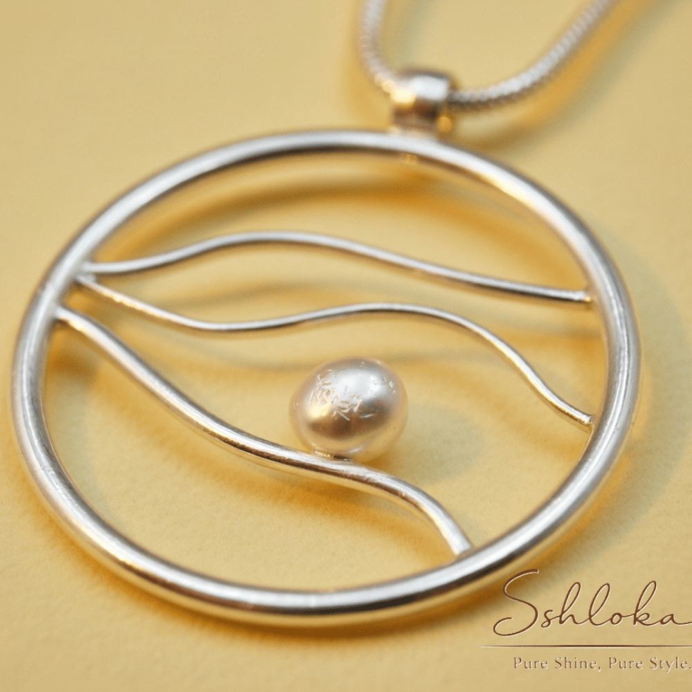 Moon Style 925 Silver Pendant with chain